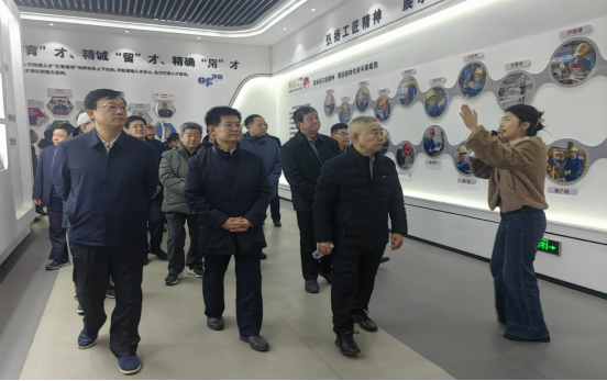 山東省老科協(xié)蒞臨集團(tuán)觀(guān)摩交流， 共謀科技創(chuàng)新發(fā)展新篇章！
